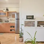Maria Apartman *